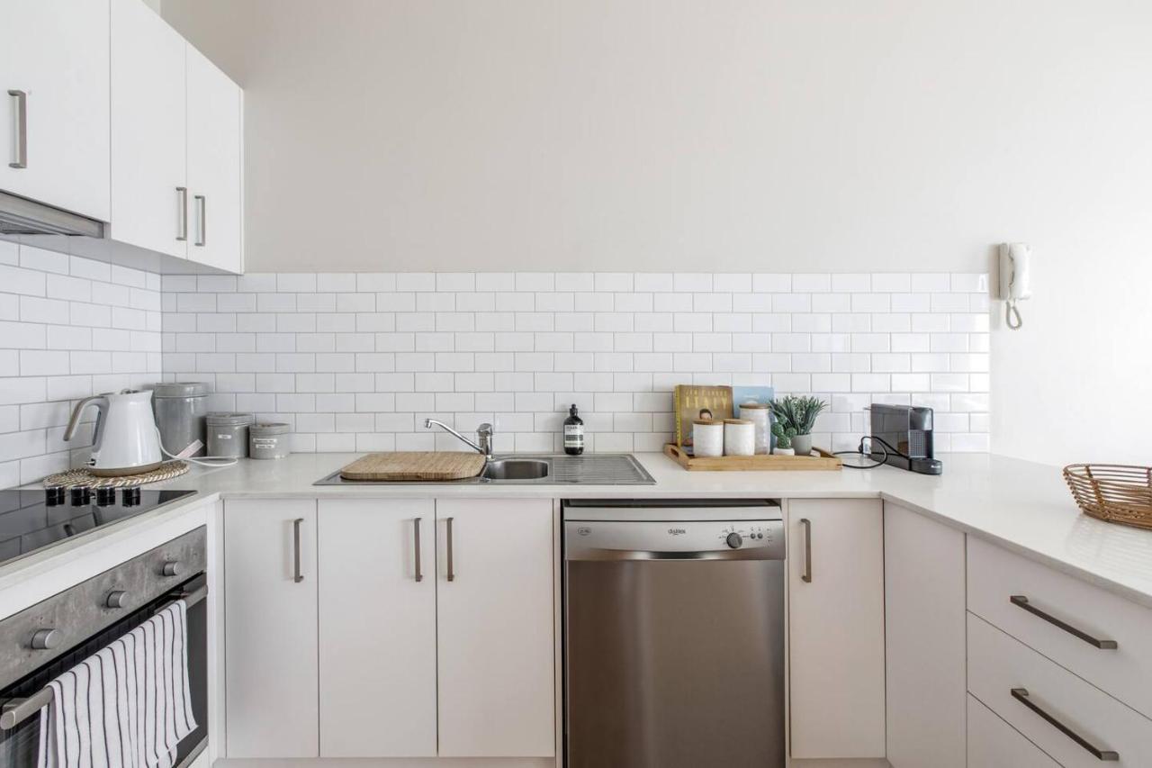 Flinders Lane Solace - Double Storey Heritage Gem Melbourne Bagian luar foto